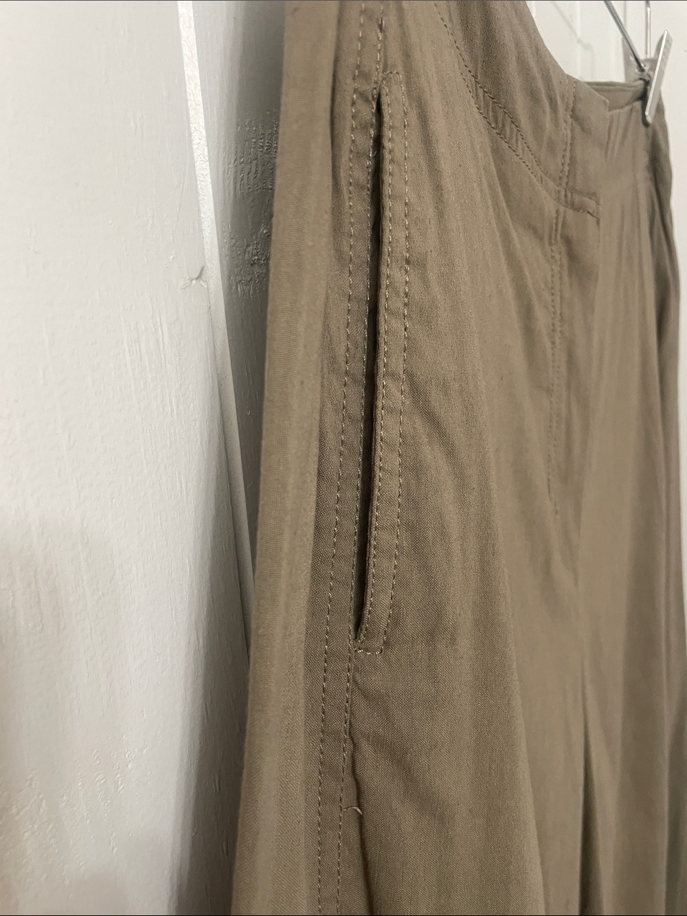 Babaton Linen Halton Olive-Tone Wide-Leg culottes/pants - 10 - Picture 3 of 9